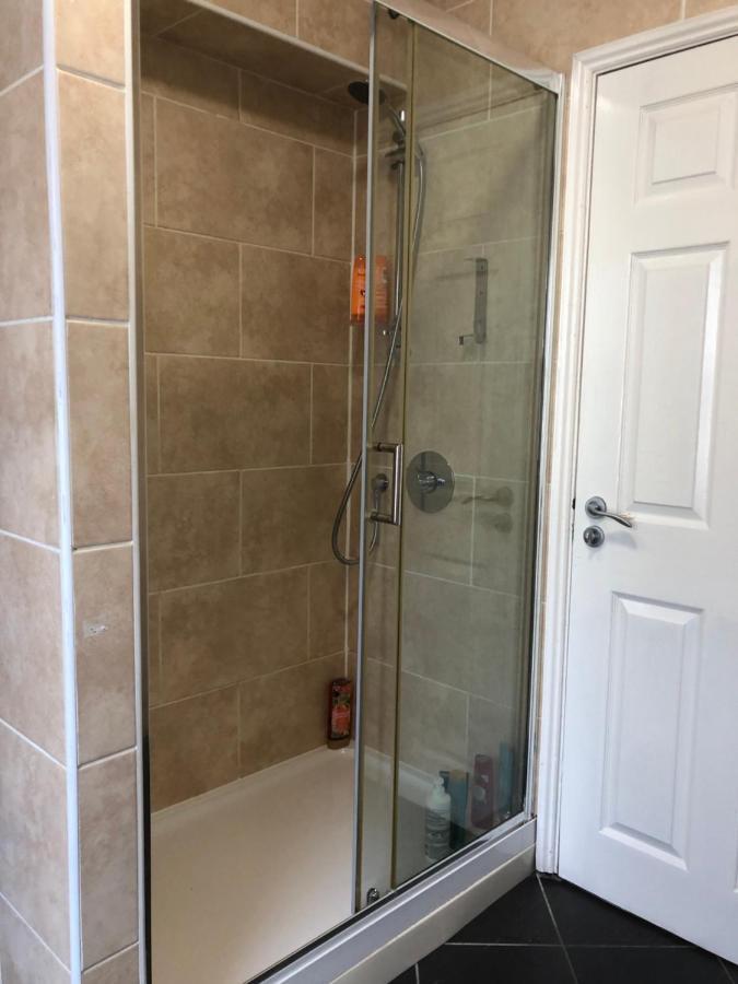 Comfortable Home Away From Home, Town Centre, Free Parking,Multiple Rooms Cheltenham Buitenkant foto