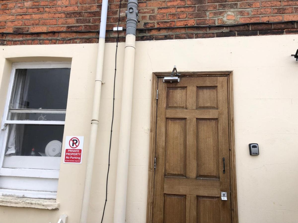 Comfortable Home Away From Home, Town Centre, Free Parking,Multiple Rooms Cheltenham Buitenkant foto