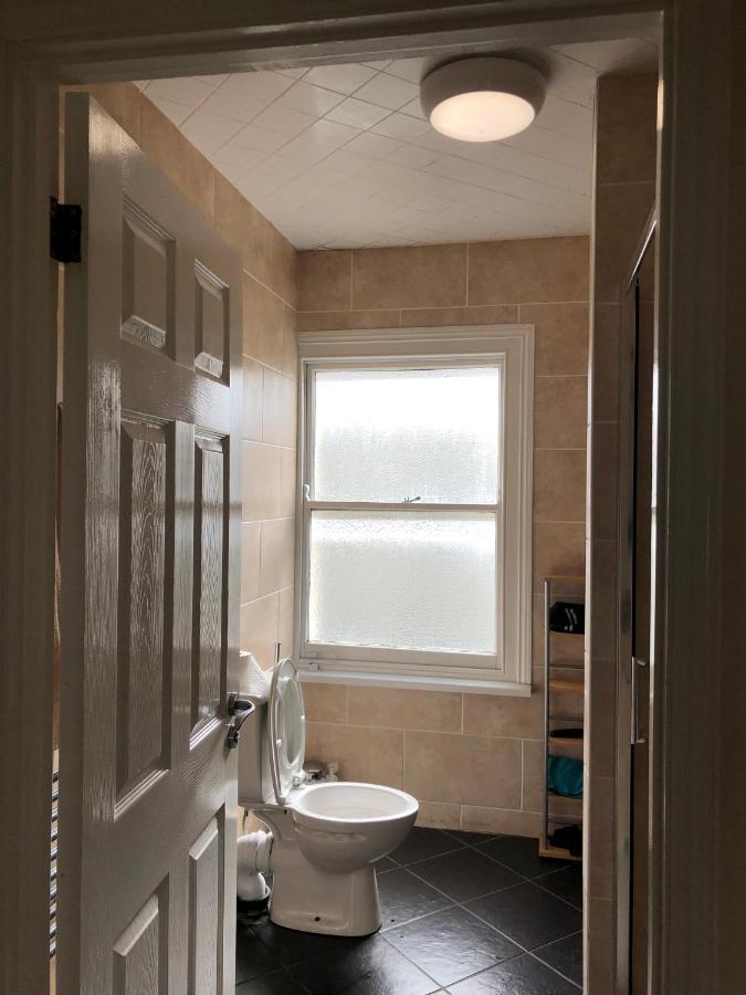 Comfortable Home Away From Home, Town Centre, Free Parking,Multiple Rooms Cheltenham Buitenkant foto