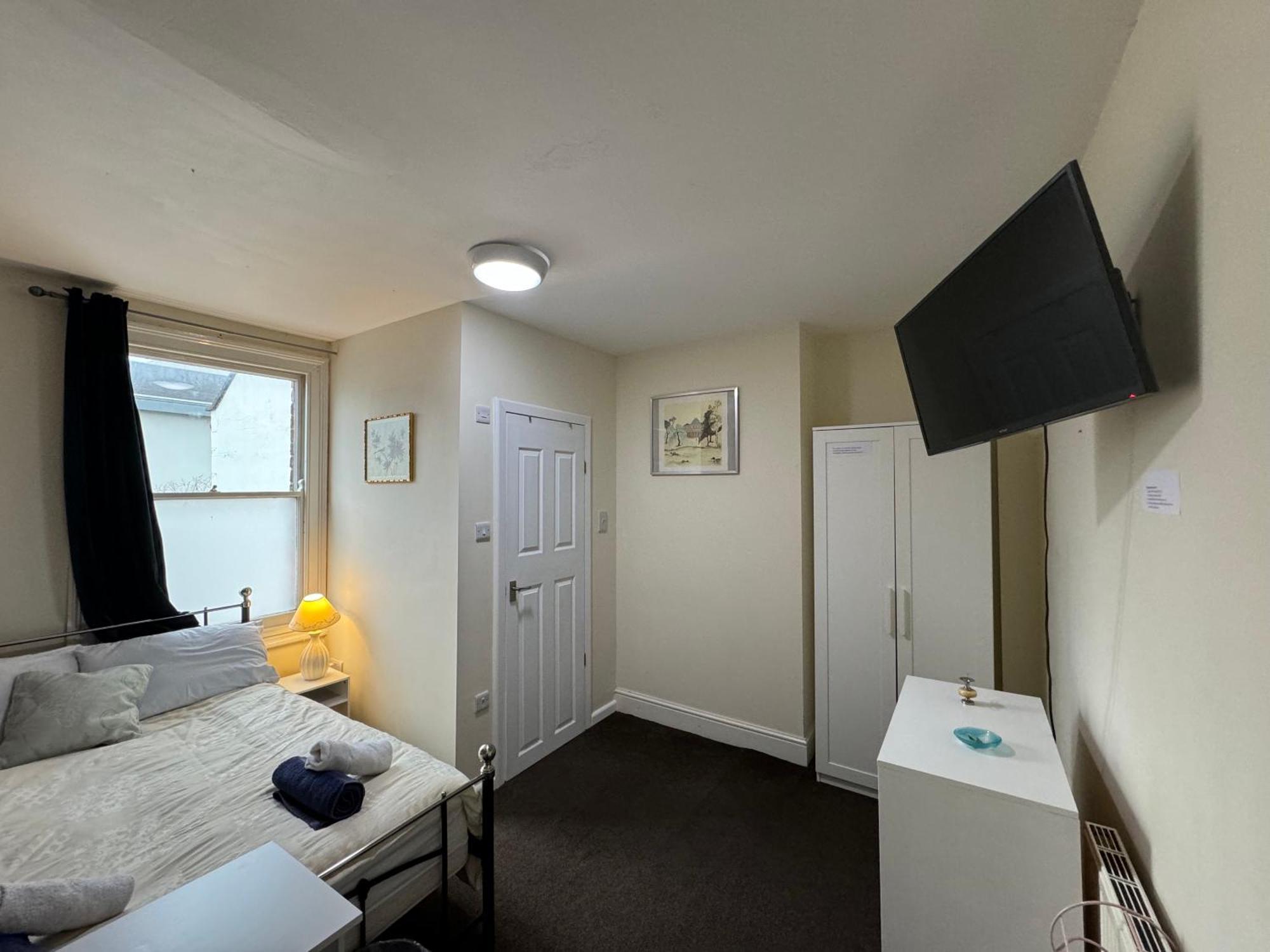 Comfortable Home Away From Home, Town Centre, Free Parking,Multiple Rooms Cheltenham Buitenkant foto